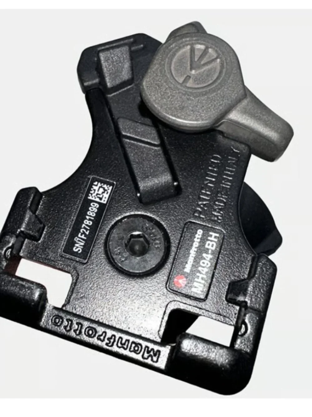 Manfrotto Tripod with Ball Head & Carry Case – Lightweight Camera Tripod
